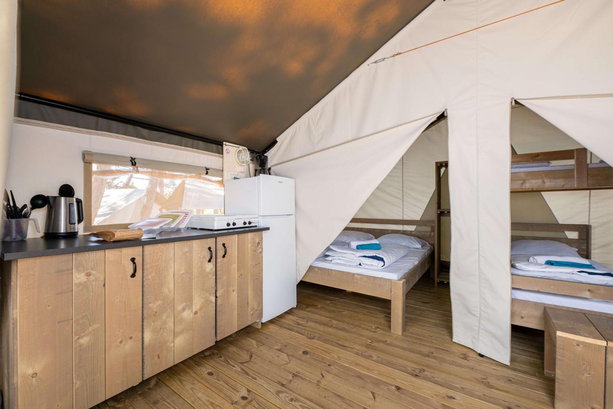 Easyatent Safari Tent Comfort Krk Krk Town Camera foto