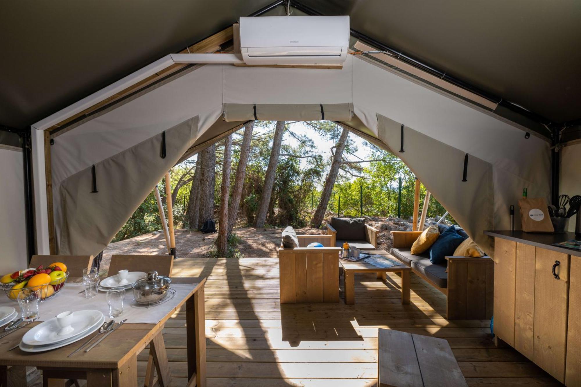 Easyatent Safari Tent Comfort Krk Krk Town Camera foto